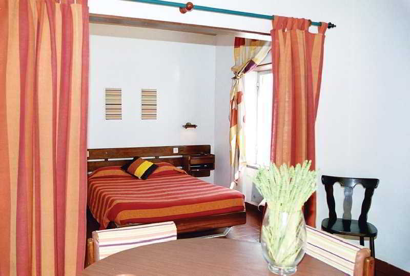 Hotel Apartamento Iate Portimao Bagian luar foto