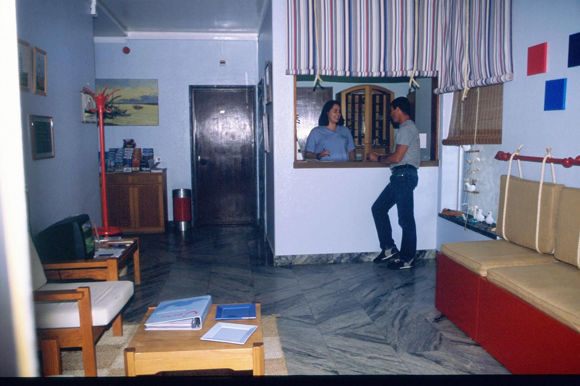 Hotel Apartamento Iate Portimao Bagian luar foto