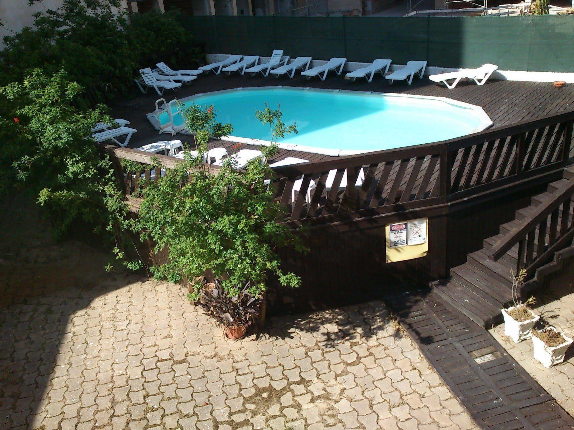 Hotel Apartamento Iate Portimao Bagian luar foto