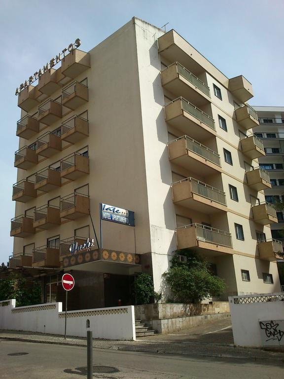 Hotel Apartamento Iate Portimao Bagian luar foto